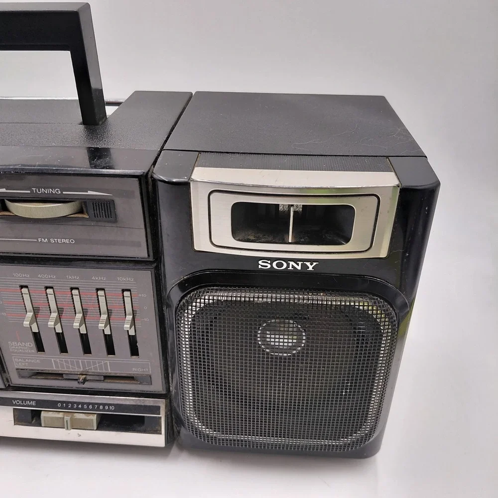 Vintage Sony CFS-1000 Stereo AM/FM Radio Cassette-Recorder Boombox Read